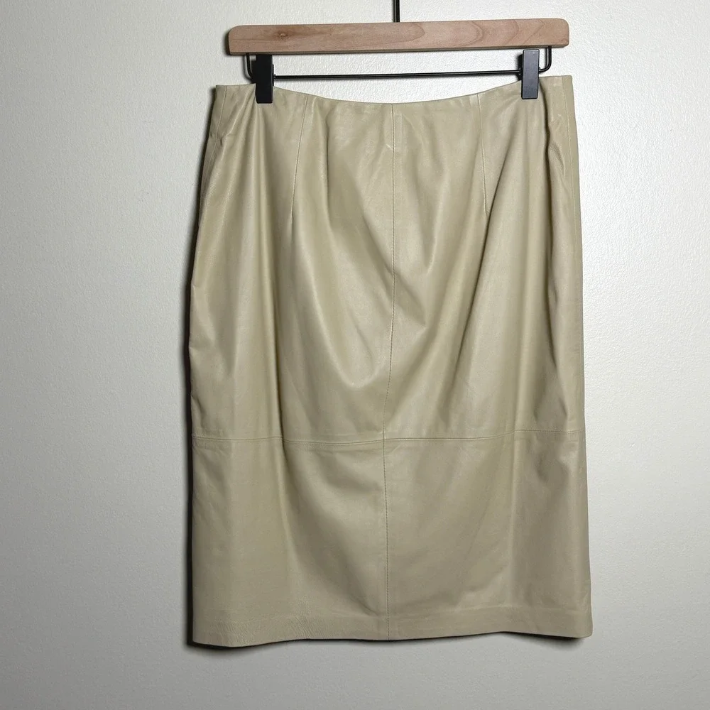Doncaster Collection Cream Leather Pencil Skirt 6 Beige Gold Zip Office Career